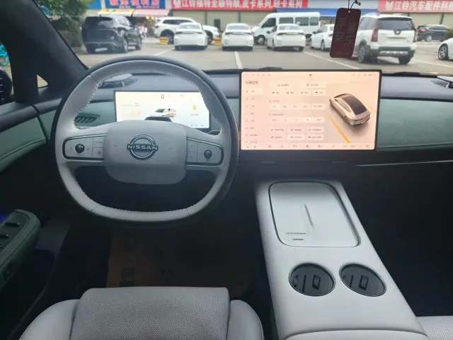 Nissan N7 — Фото автомобиля 11