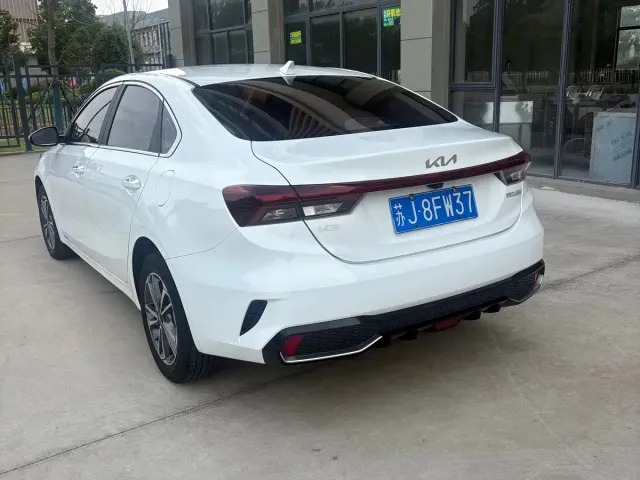 Kia K3 — Фото автомобиля 5