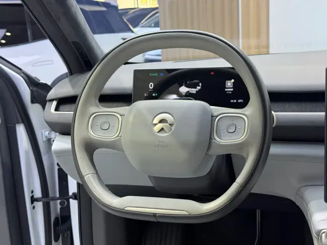 Nio ES8 — Фото автомобиля 13