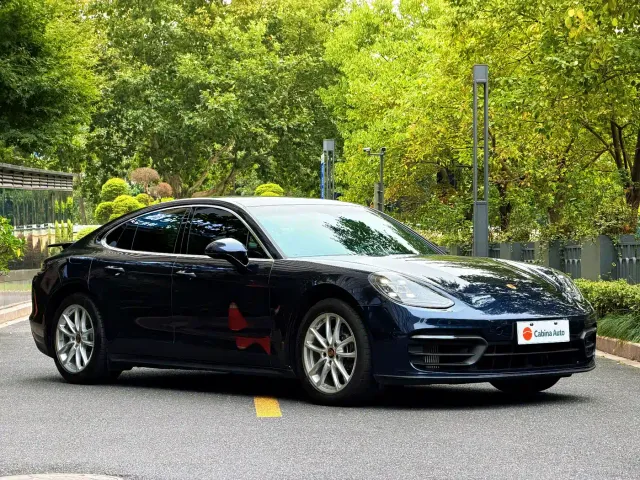 Фотография автомобиля — Porsche Panamera