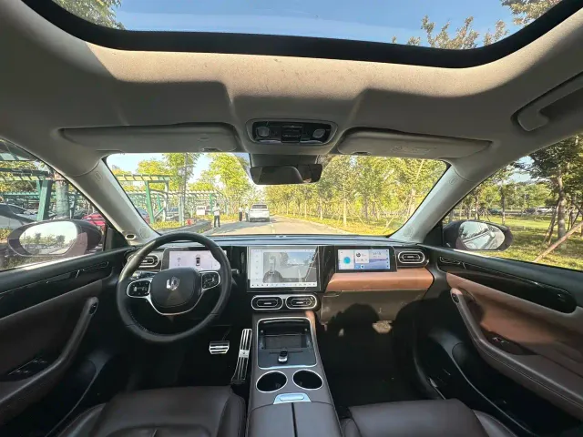 Leapmotor C11 — Фото автомобиля 5