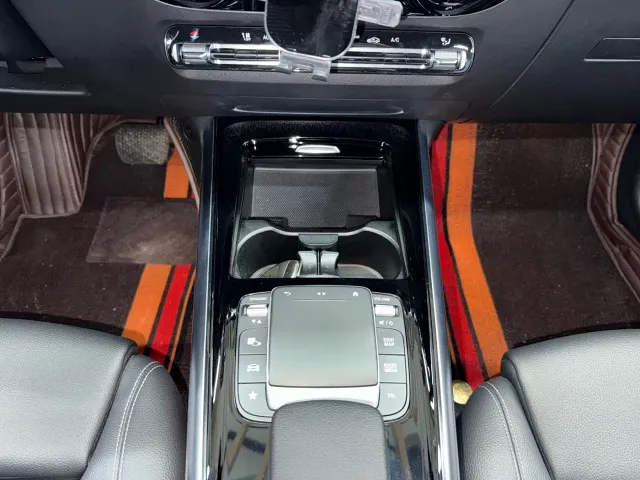 Mercedes-Benz B-Class — Фото автомобиля 24