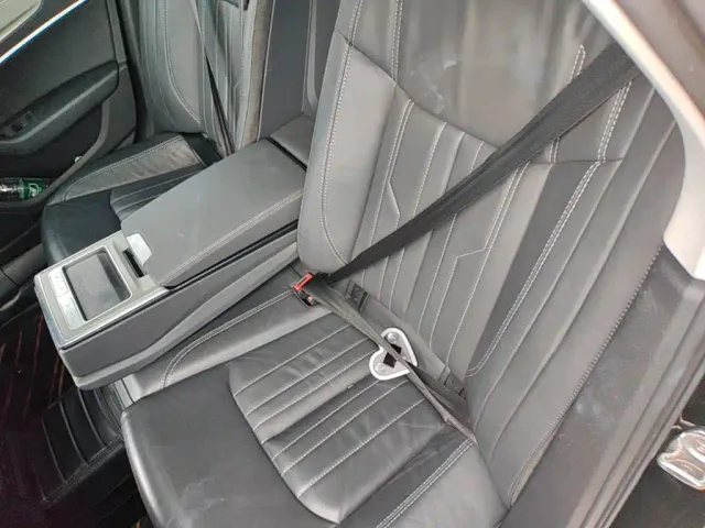 Audi A6L — Фото автомобиля 16