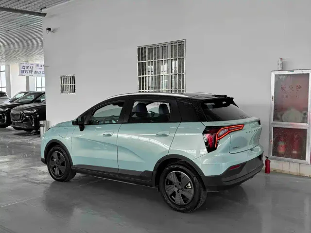 Geely Geometry E Firefly — Фото автомобиля 3