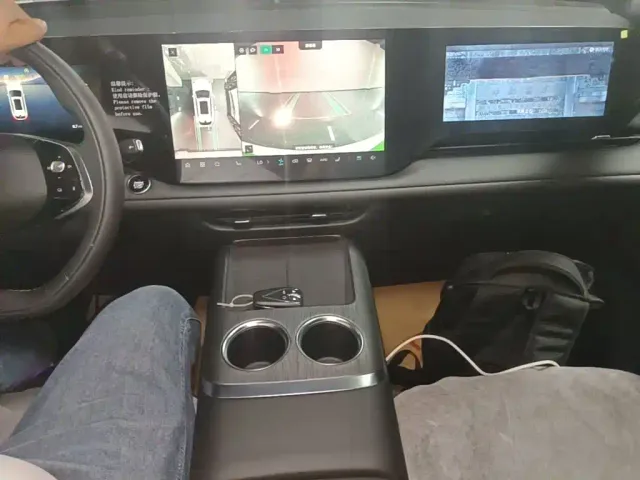 Changan CS75 Plus — Фото автомобиля 13