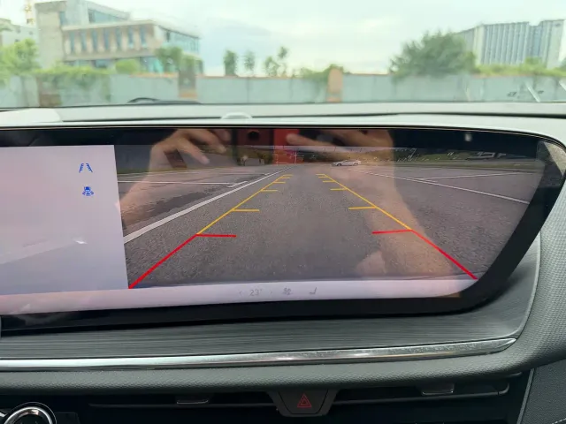 Buick Envision S — Фото автомобиля 14