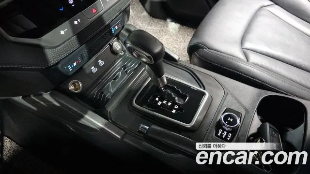 KG_Mobility_Ssangyong Rexton Новый Rexton Sport Khan Дизель 2.2 4WD — Фото автомобиля 9