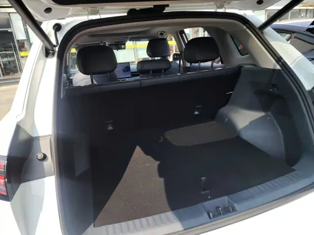 Geely Galaxy E5 — Фото автомобиля 18