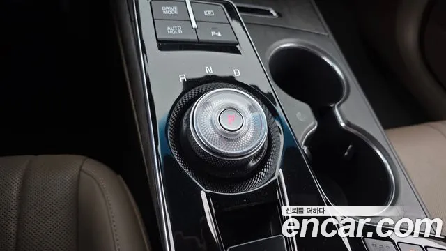 Kia K8 Hybrid — Фото автомобиля 9