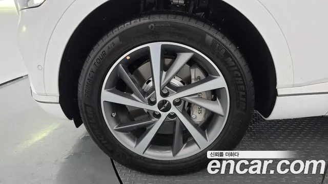 Genesis GV80 2.5T Бензин AWD — Фото автомобиля 3