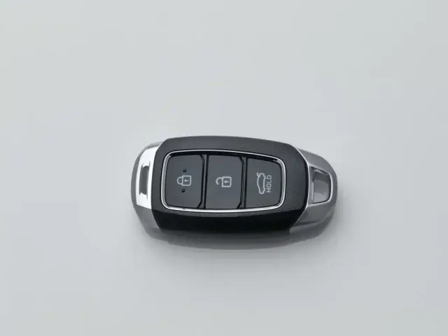 Hyundai Elantra — Фото автомобиля 19