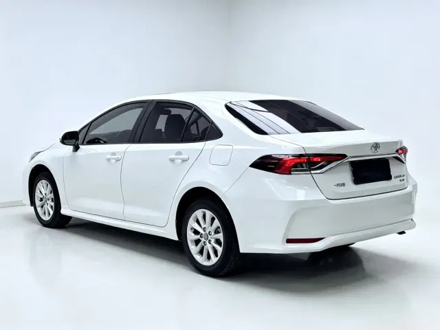 Toyota Corolla — Фото автомобиля 13