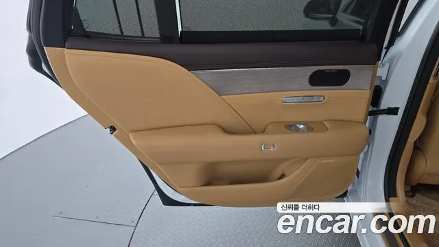 Genesis G90 RS4 — Фото автомобиля 14