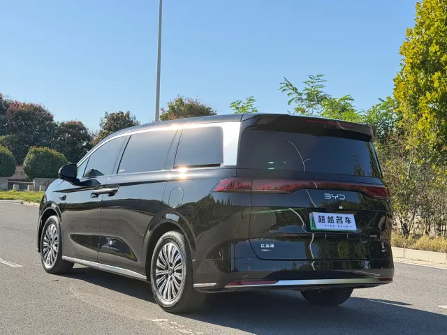BYD Xia — Фото автомобиля 5
