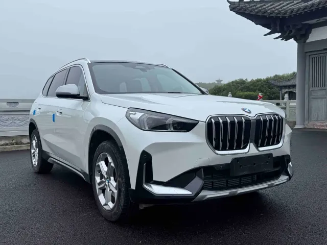 BMW X1 — Фото автомобиля 3