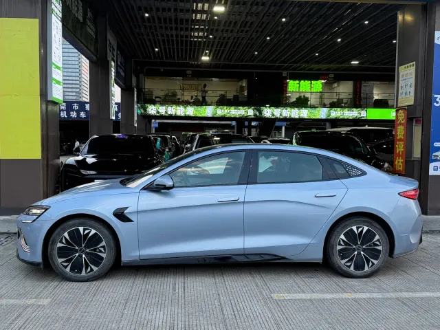 BYD Seal — Фото автомобиля 3