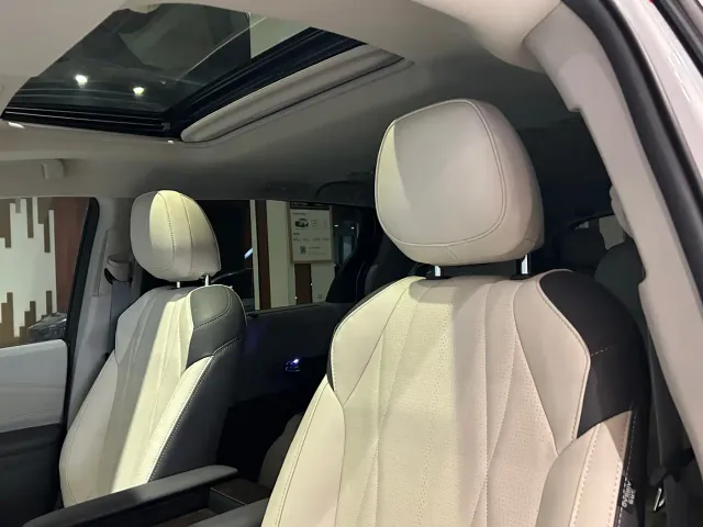 Toyota Granvia — Фото автомобиля 11