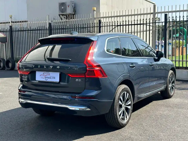Volvo XC60 — Фото автомобиля 11
