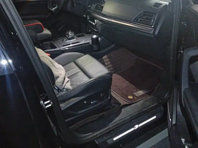 Audi Q5L — Фото автомобиля 8