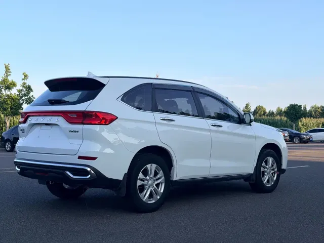 Haval M6 — Фото автомобиля 8