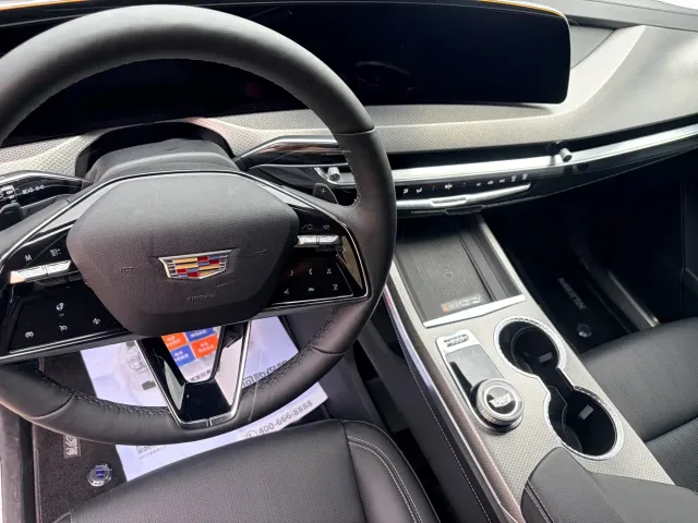 Cadillac XT5 — Фото автомобиля 10