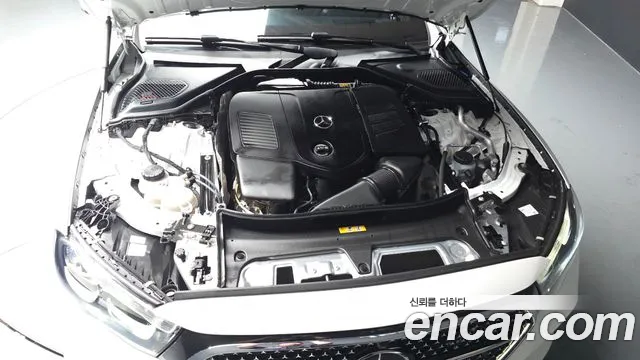 Mercedes-Benz E-Class — Фото автомобиля 6