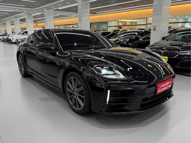 Porsche Panamera — Фото автомобиля 3