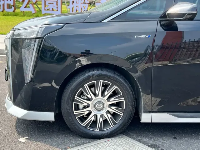GAC Trumpchi Trumpchi E9 2024 E9 Champion Edition — Фото автомобиля 5