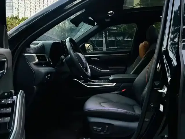 Toyota Crown Kluger — Фото автомобиля 3