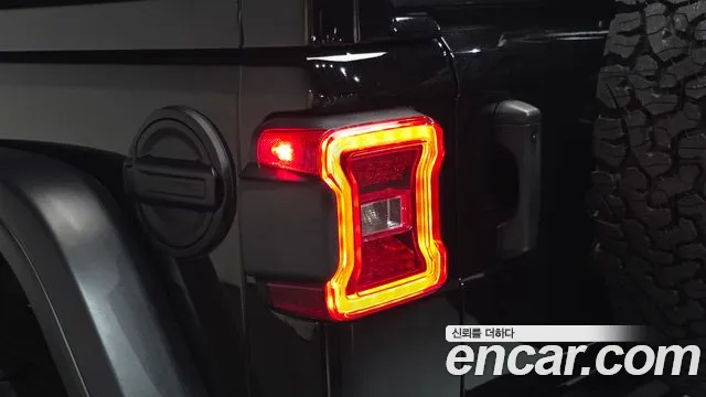 Jeep Wrangler JL — Фото автомобиля 8