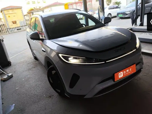BYD Sealion 05 EV — Фото автомобиля 2