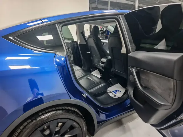 Tesla Model Y 2022 Facelift Rear-Wheel Drive Version — Фото автомобиля 10