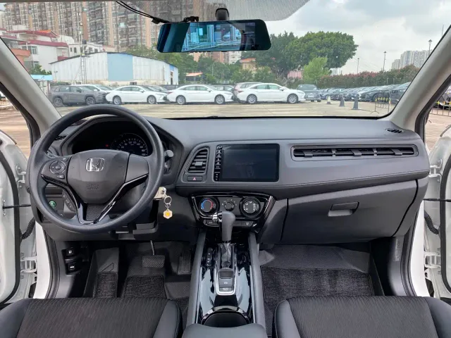Honda Vezel — Фото автомобиля 11