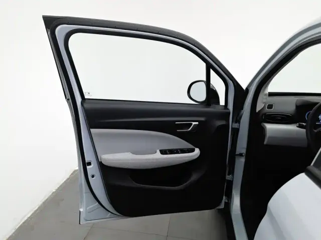 Leapmotor T03 — Фото автомобиля 8