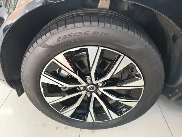 Volvo XC60 — Фото автомобиля 22