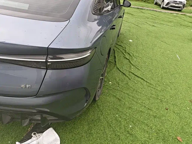BYD Seal — Фото автомобиля 23
