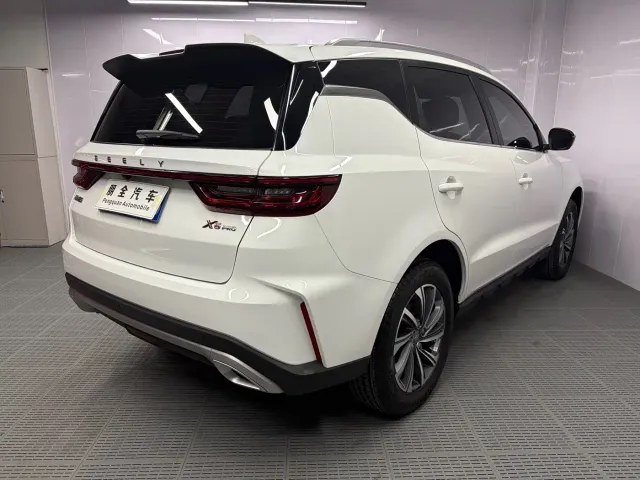 Geely Vision X6 — Фото автомобиля 17