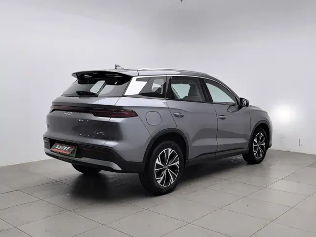 BYD Song Pro — Фото автомобиля 2