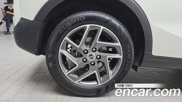 KG_Mobility_Ssangyong TIBOLI Very New Tivoli Бензин 1.5 2WD — Фото автомобиля 5