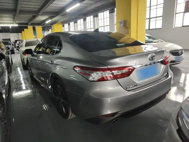 Toyota Camry — Фото автомобиля 4