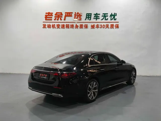Mercedes-Benz E-Class — Фото автомобиля 9