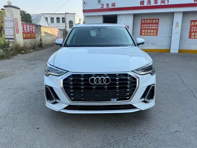 Audi Q3 — Фото автомобиля 3