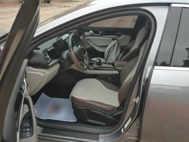 BYD Qin PLUS — Фото автомобиля 14