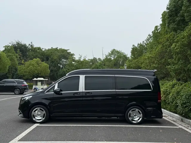 Mercedes-Benz V-Class — Фото автомобиля 7
