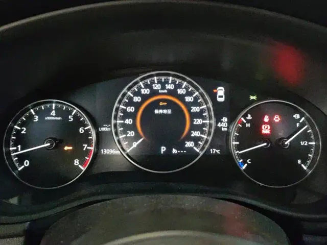 Mazda Axela — Фото автомобиля 14