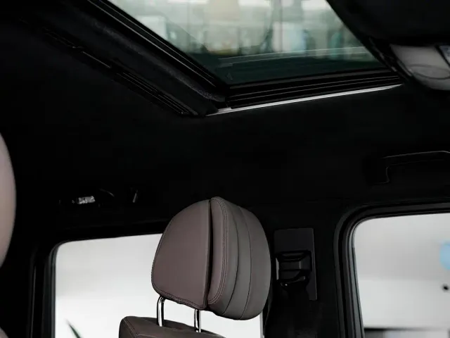 Mercedes-Benz G-Class — Фото автомобиля 13