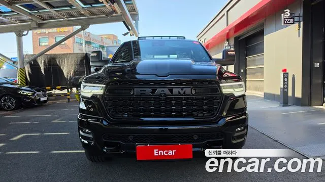 Dodge Ram Pickup — Фото автомобиля 3