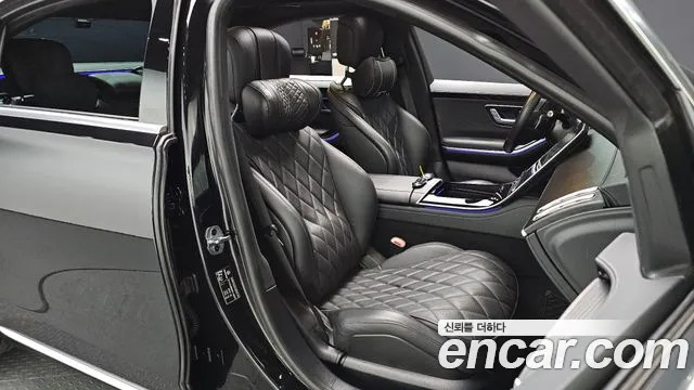 Mercedes-Benz S-Class — Фото автомобиля 24