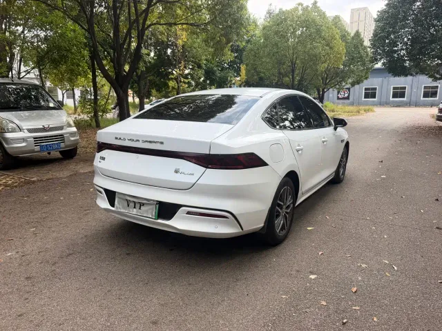 BYD Qin PLUS — Фото автомобиля 9