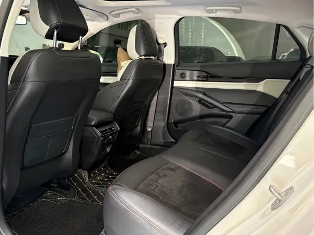 Ford Mondeo — Фото автомобиля 5